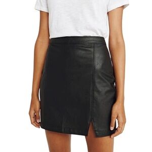 Abercrombie & Fitch Faux Leather Mini Skirt (size XS)